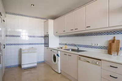 Middle Floor Apartment in Marbella