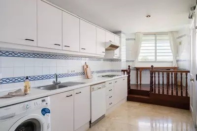 Middle Floor Apartment in Marbella