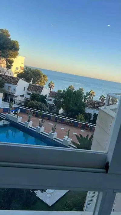 Middle Floor Apartment in Marbella