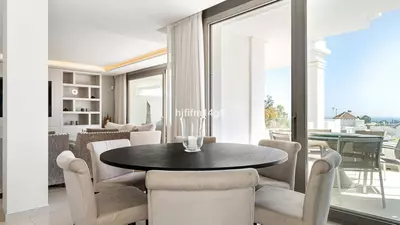Middle Floor Apartment in Nueva Andalucía