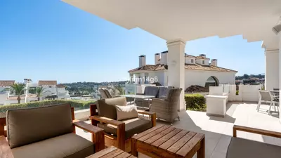 Middle Floor Apartment in Nueva Andalucía