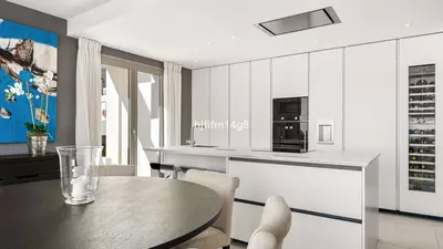 Middle Floor Apartment in Nueva Andalucía