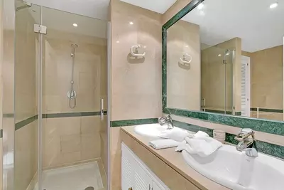 Middle Floor Apartment in Marbella