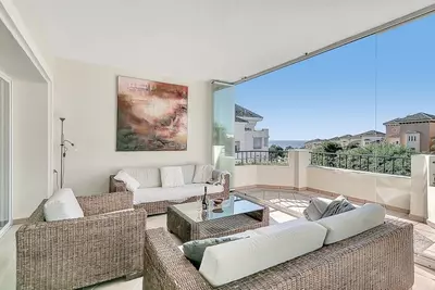 Middle Floor Apartment in Marbella
