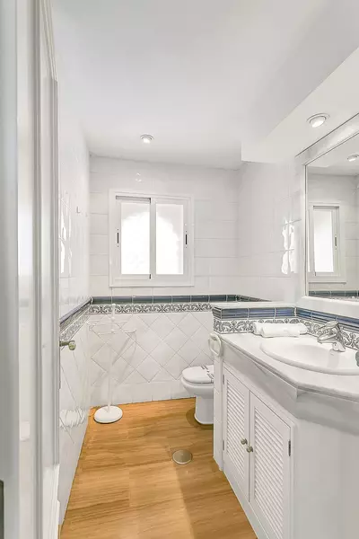 Middle Floor Apartment in Marbella