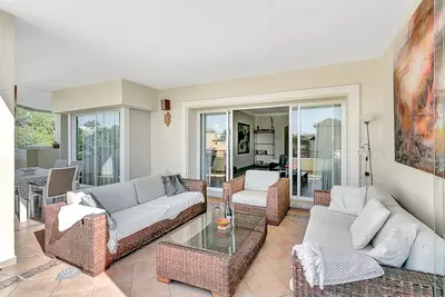 Middle Floor Apartment in Marbella