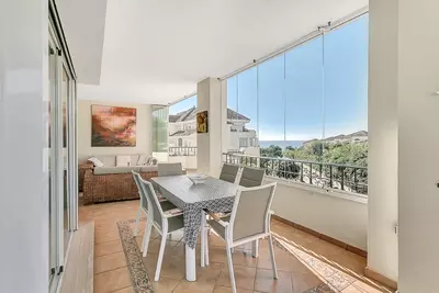 Middle Floor Apartment in Marbella
