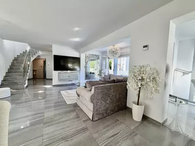 Detached Villa in Cabopino