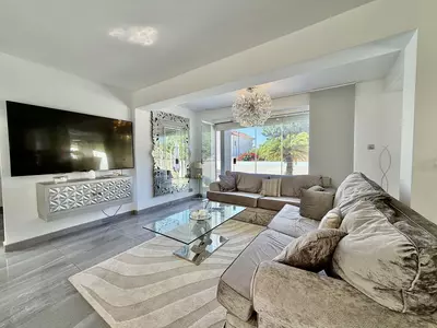 Detached Villa in Cabopino