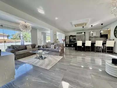 Detached Villa in Cabopino
