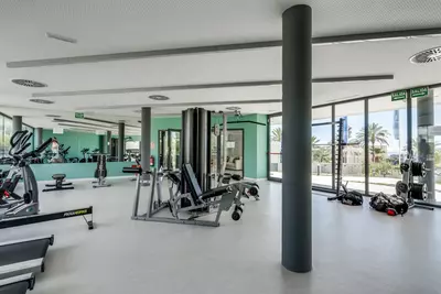 Middle Floor Apartment in Estepona