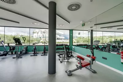 Middle Floor Apartment in Estepona