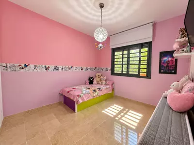 Middle Floor Apartment in Manilva