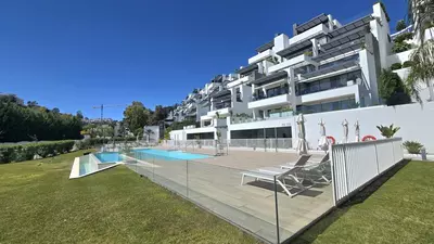 Middle Floor Apartment in Benahavís