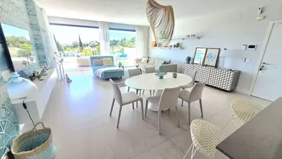 Middle Floor Apartment in Benahavís