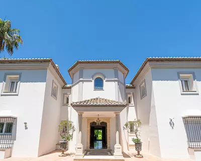 Detached Villa in El Paraiso