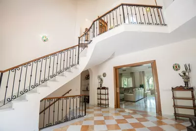 Detached Villa in El Paraiso