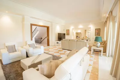 Detached Villa in El Paraiso