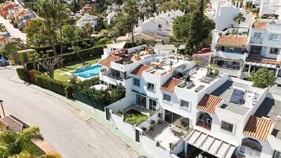 Townhouse in Nueva Andalucía