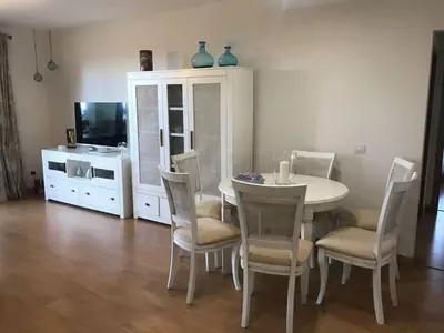 Middle Floor Apartment in Estepona