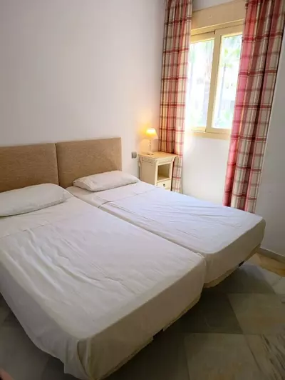 Middle Floor Apartment in Nueva Andalucía