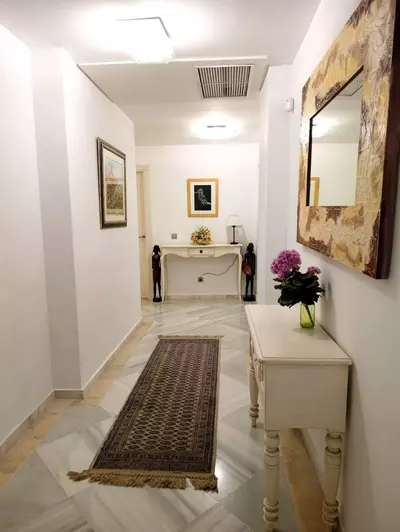 Middle Floor Apartment in Nueva Andalucía