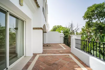 Middle Floor Apartment in Marbella