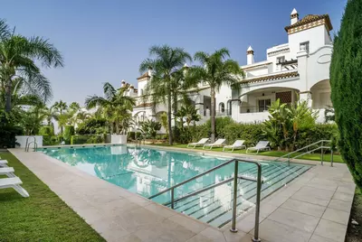 Middle Floor Apartment in Marbella