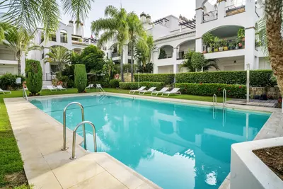 Middle Floor Apartment in Marbella
