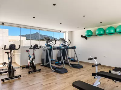 Middle Floor Apartment in Nueva Andalucía