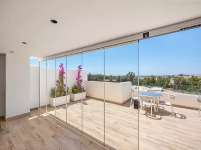 Middle Floor Apartment in Nueva Andalucía