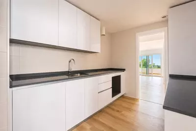 Middle Floor Apartment in Nueva Andalucía