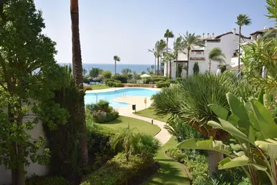 Middle Floor Apartment in Costalita
