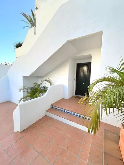 Ground Floor Apartment in Nueva Andalucía