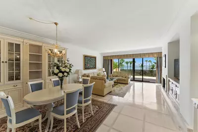 Middle Floor Apartment in Costalita