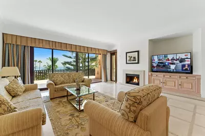 Middle Floor Apartment in Costalita