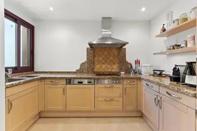 Middle Floor Apartment in Costalita