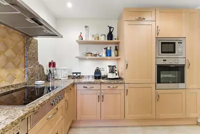 Middle Floor Apartment in Costalita