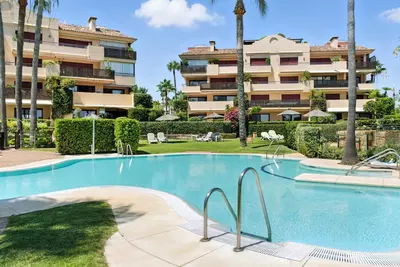 Middle Floor Apartment in Costalita