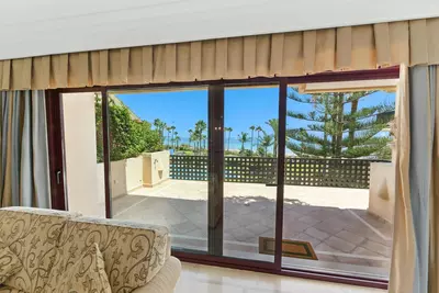 Middle Floor Apartment in Costalita