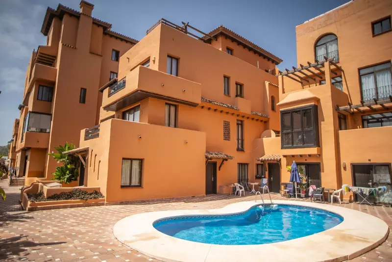 Middle Floor Apartment in Cancelada