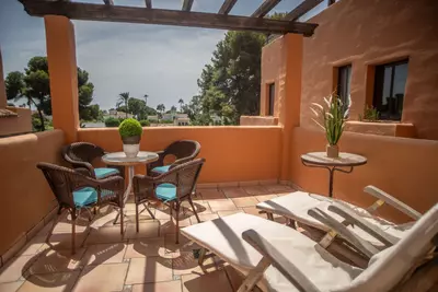 Middle Floor Apartment in Cancelada