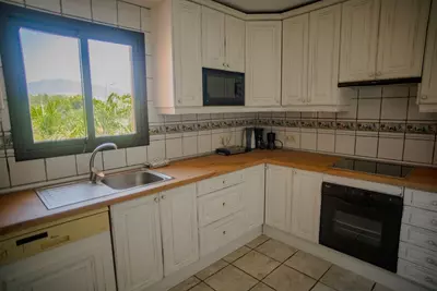 Middle Floor Apartment in Cancelada