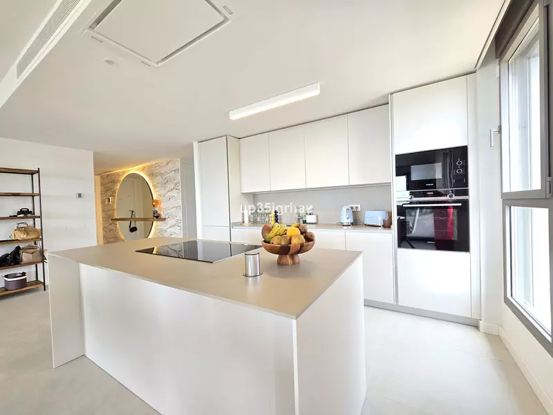 Middle Floor Apartment in Selwo