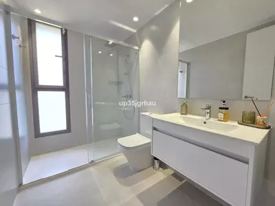 Middle Floor Apartment in Selwo