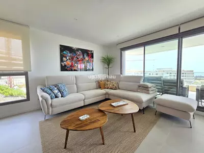 Middle Floor Apartment in Selwo