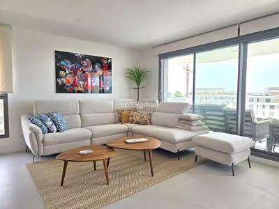 Middle Floor Apartment in Selwo