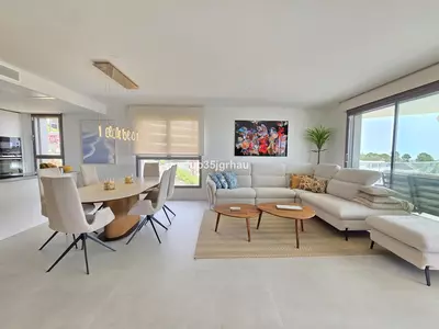 Middle Floor Apartment in Selwo