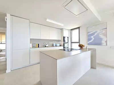 Middle Floor Apartment in Selwo