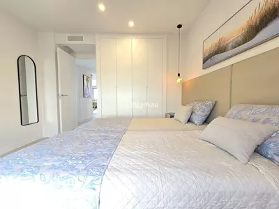 Middle Floor Apartment in Selwo
